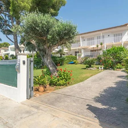 Golf Villa *